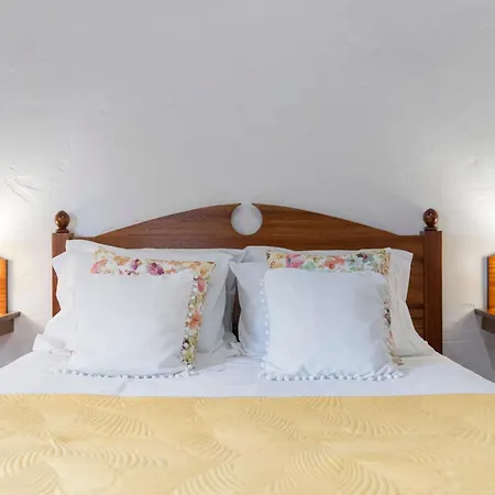 Roque By An Island Ferienhaus Calheta (Madeira)