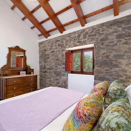 Roque By An Island Ferienhaus Calheta (Madeira)