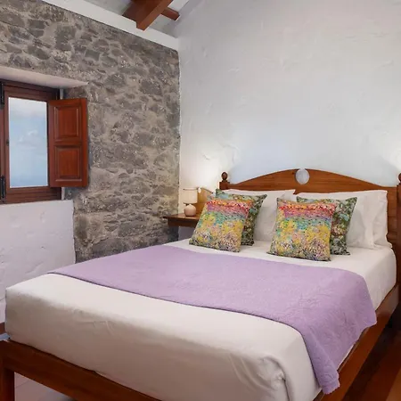 Roque By An Island Ferienhaus Calheta (Madeira)