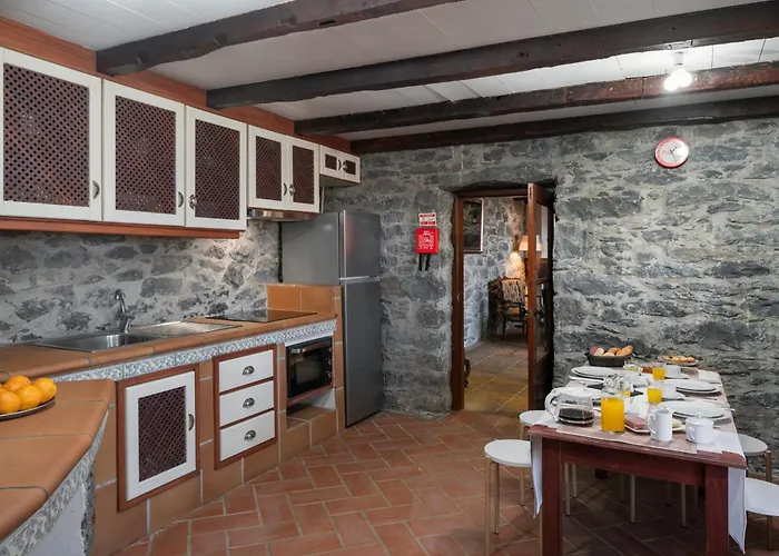 Roque By An Island *